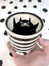Load image into Gallery viewer, Stripe Cat Cup
