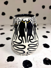 Load image into Gallery viewer, Spinning Black Cat Mug