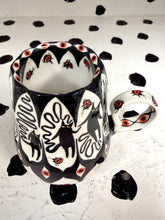 Load image into Gallery viewer, Spinning Ladybug Cats