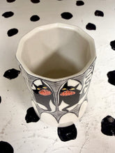 Load image into Gallery viewer, Spinning Cat Cup