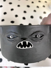 Load image into Gallery viewer, Drippy Planter