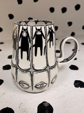 Load image into Gallery viewer, Spinning Black Cat Mug