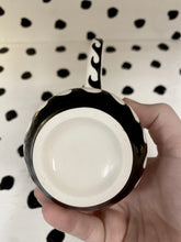 Load image into Gallery viewer, Wave Spying Cat Mug