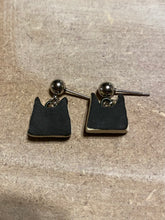 Load image into Gallery viewer, PRE-ORDER black post cats