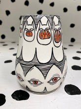 Load image into Gallery viewer, Spinning Cat Eyes
