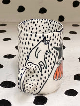Load image into Gallery viewer, CAt Mug
