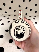 Load image into Gallery viewer, Cat Eye Mug

