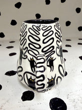 Load image into Gallery viewer, Spinning Black Cat Mug
