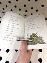 Load image into Gallery viewer, Two Faced Page Holder Ring
