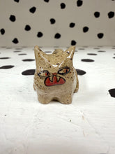 Load image into Gallery viewer, Cat Whisker Holder 2
