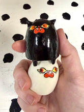 Load image into Gallery viewer, Salt and Pepper Shakers
