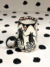 Load image into Gallery viewer, Eye Cat Mug
