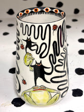 Load image into Gallery viewer, Frog Party Mug
