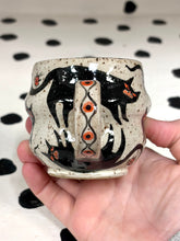 Load image into Gallery viewer, Wiggly Cat Mug
