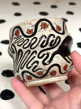 Load image into Gallery viewer, Wiggly Cat Mug
