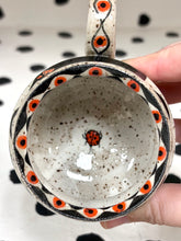 Load image into Gallery viewer, Wiggly Cat Mug
