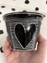 Load image into Gallery viewer, Carved Stripe Cup
