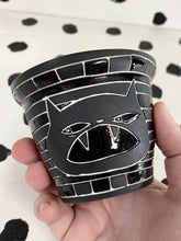 Load image into Gallery viewer, Carved Cat Cup
