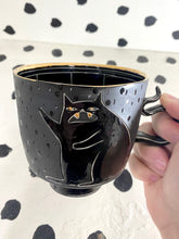Load image into Gallery viewer, Cat Mug with Gold

