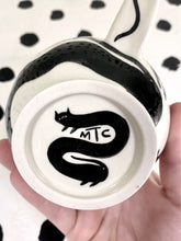 Load image into Gallery viewer, WIggle Cat Mug
