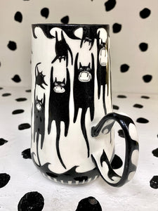 Spinning Wave Cat Cup