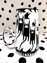 Load image into Gallery viewer, Spinning Wave Cat Cup
