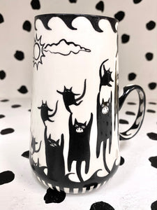 Spinning Wave Cat Cup