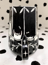 Load image into Gallery viewer, Fly Catcher Spinning Mug
