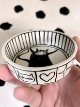 Load image into Gallery viewer, Black Cat Trinket DIsh
