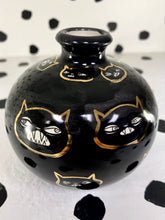 Load image into Gallery viewer, Black Cat Vase
