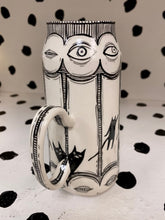 Load image into Gallery viewer, Spinning Circus Cat Mug
