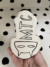 Load image into Gallery viewer, Spotted Cat Smoke Bowl
